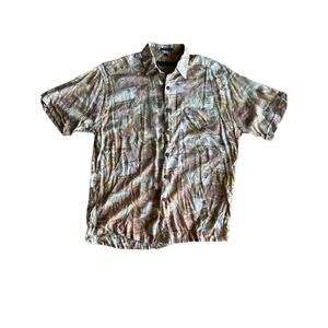 Vintage Basic Elements Floral Grecian Print M Rayon Short Sleeve Button Up